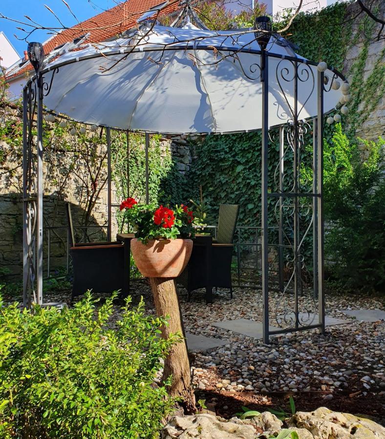 Hotel & Restaurant Sonnenhoefle Sommerhausen